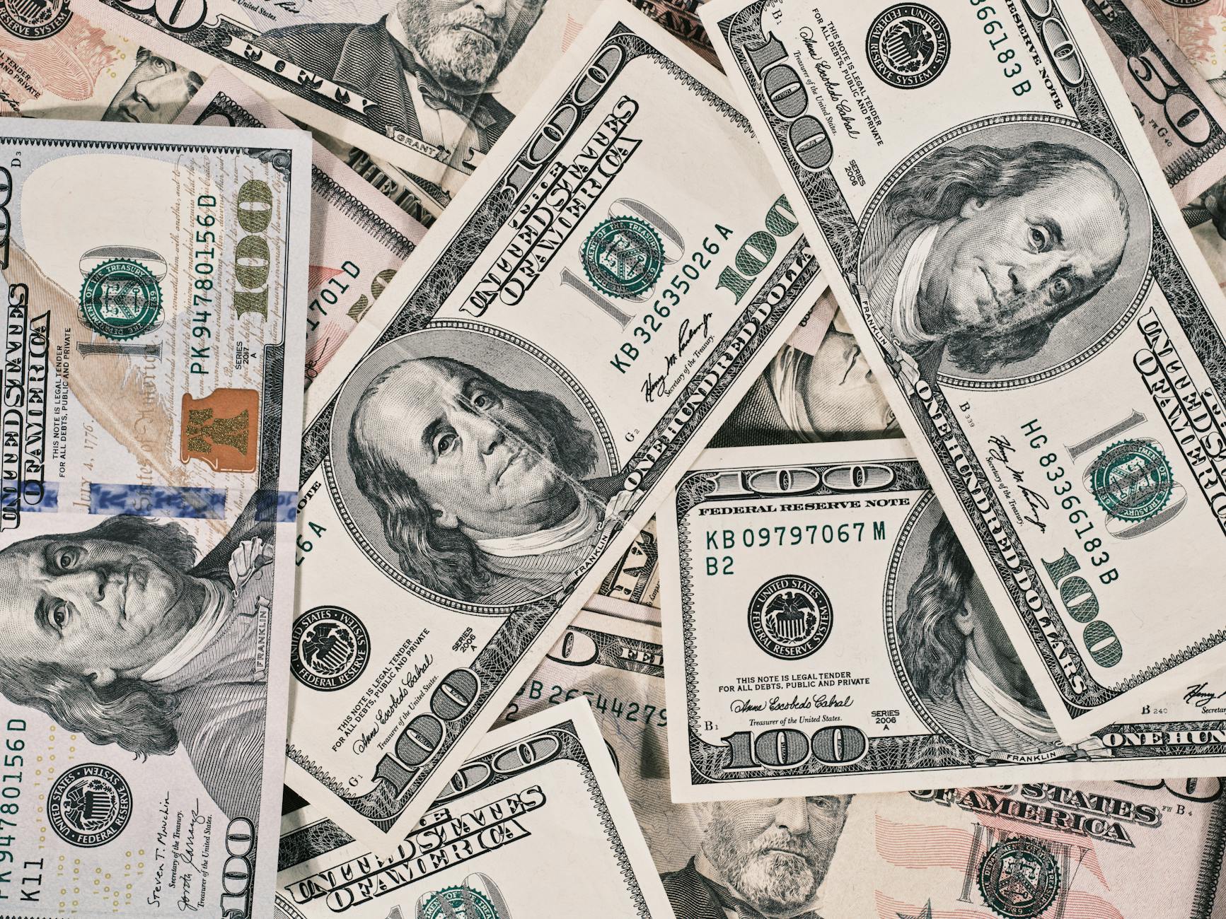 持有香港身份后如何配置美元资产？债券、股票、保险哪个优先