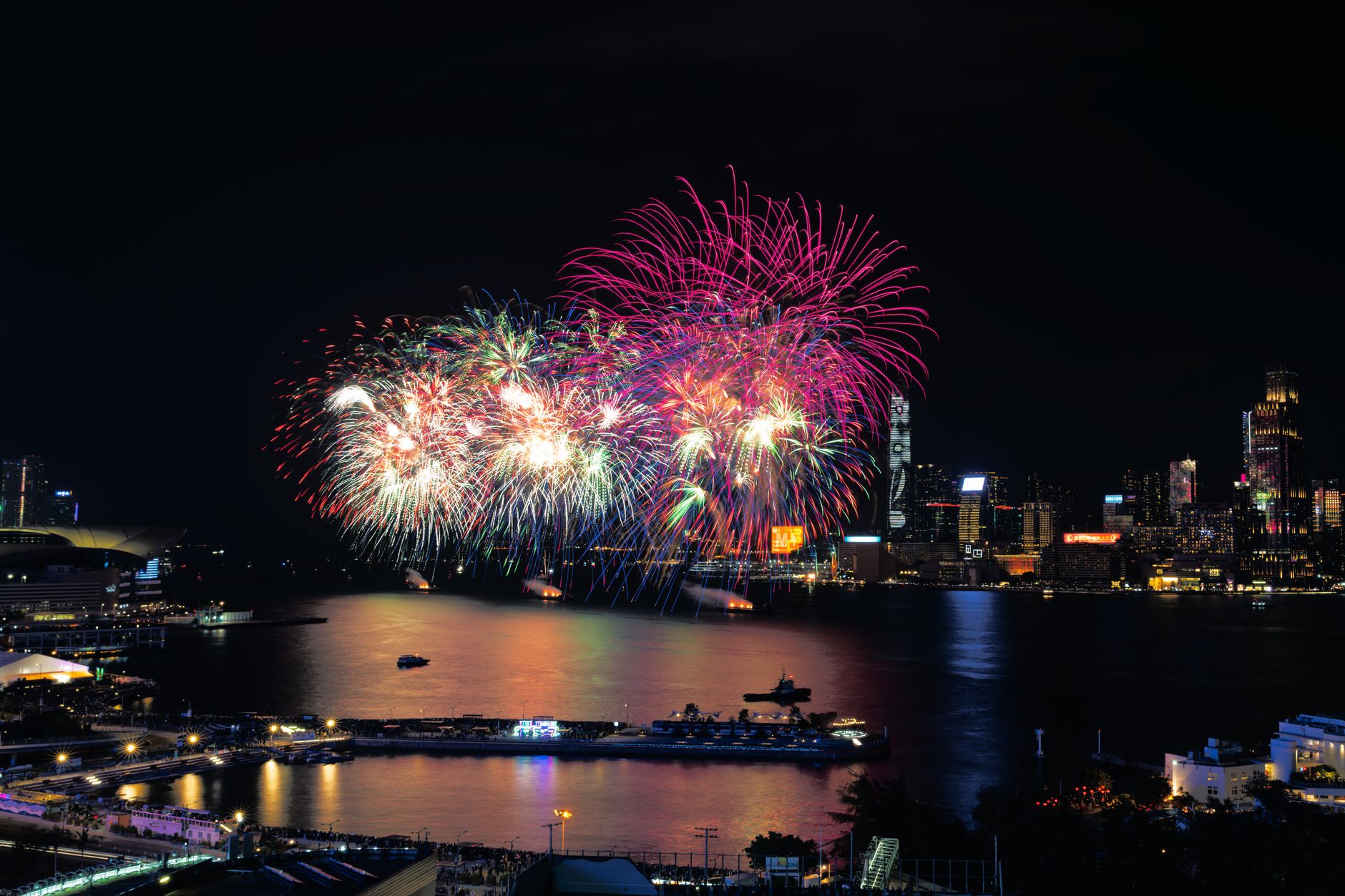 香港「法定假日」与「公众假期」有什么区别？2026年15天vs17天