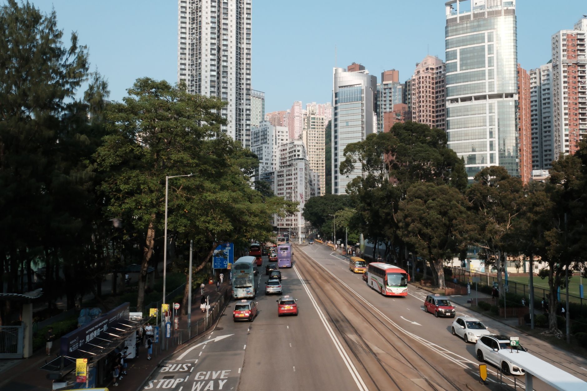 香港身份路徑與續簽自查：四條通道逐項核對